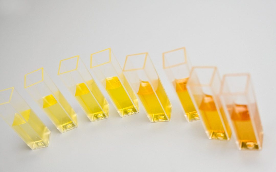 Kellertävien ja lähes värittömien nesteiden instrumentaaliset mittausmenetelmät